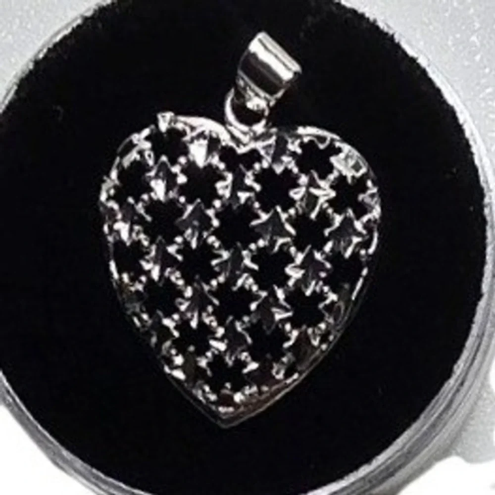 NEW Nothing But Hearts sterling silver Heart Pendant Filigree Textured‎ Charm